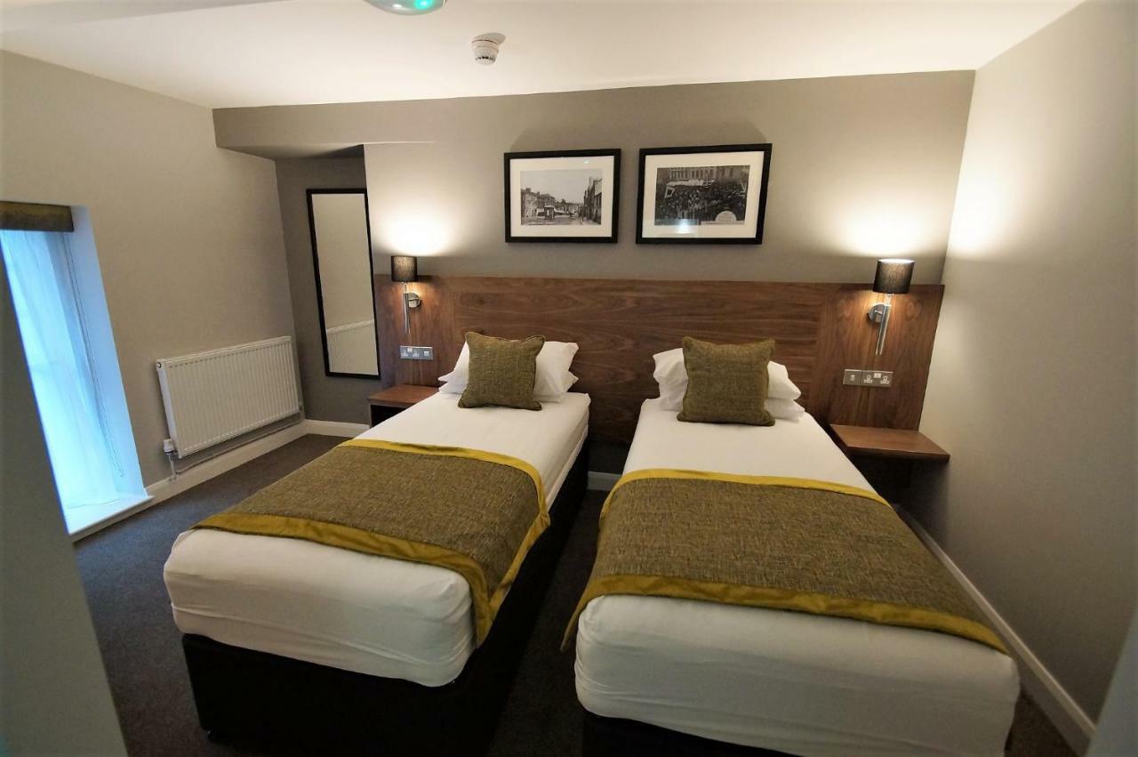 New Park Hotel カーマーゼン エクステリア 写真